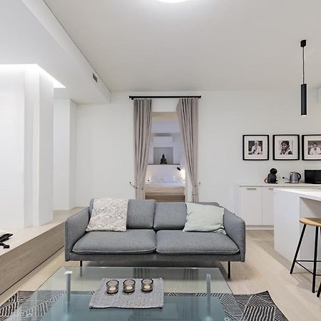 Buddha Luxury Apartment Kaunas City Centre المظهر الخارجي الصورة
